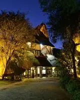 Victoria Falls Safari Lodge 