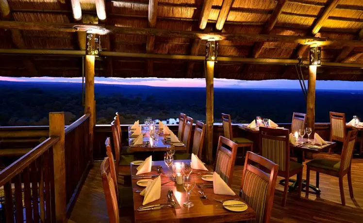 Victoria Falls Safari Lodge 