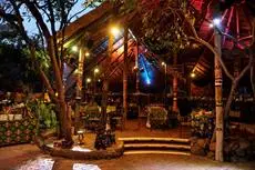 Victoria Falls Safari Lodge 