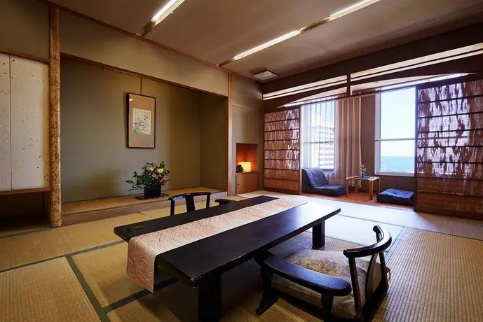 Hotel New Tsuruta 