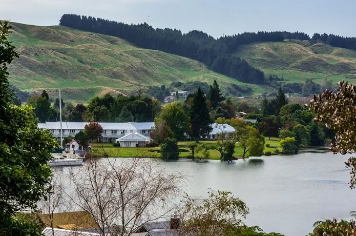 VR Rotorua Lake Resort 