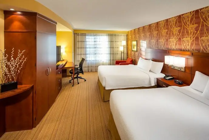 Courtyard by Marriott Calgary Airport 