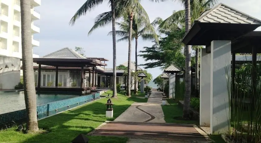 The Beach House Resort Klaeng 