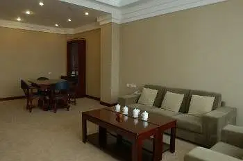 Luoyang Yijun Hotel