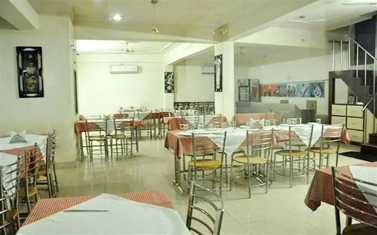 Hotel Daawat Palace 