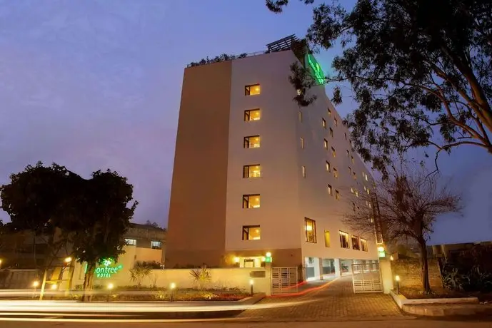 Lemon Tree Hotel Chandigarh 