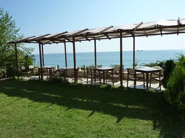 Albizia Beach Hotel