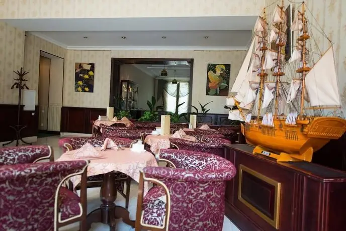 Arcadia Plaza Hotel Odessa 