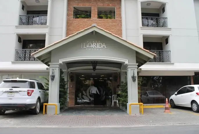 Plaza Florida Suites 