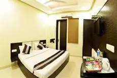 Hotel Akaal Residency 