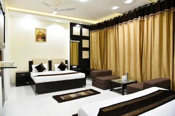 Hotel Akaal Residency 