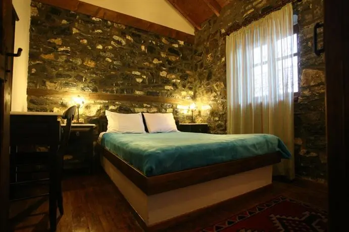 Rouga Chalet-Suites & Spa