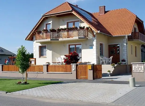 Anna Apartman