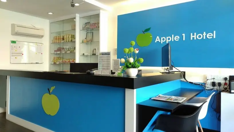 Apple 1 Hotel Queensbay