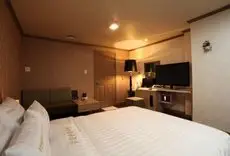 Chuncheon Tourist Hotel 