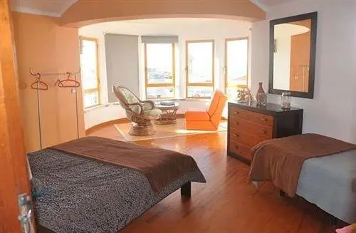 Peniche Beach House - Hostel 