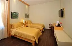 COZY Boutique Guest House 