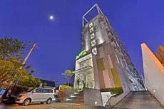 Whiz Hotel Pemuda Semarang 