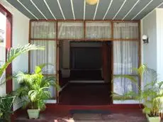 Blue Horizon Guest House Negombo 