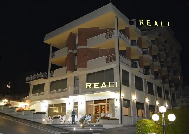 Hotel Reali