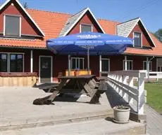 Reiu Holiday Centre 