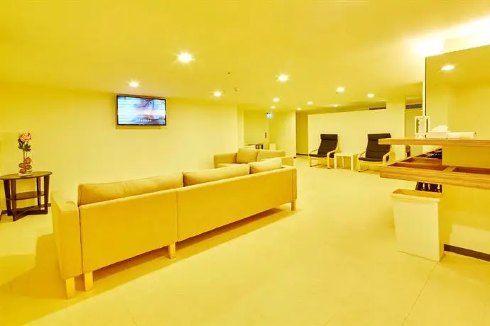 Single Inn - Kaohsiung Linsen