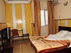 Hotel Santa Lucia Yaounde 