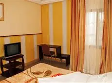 Hotel Santa Lucia Yaounde 