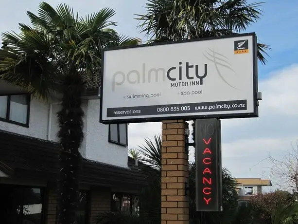 Palm City Motor Inn 