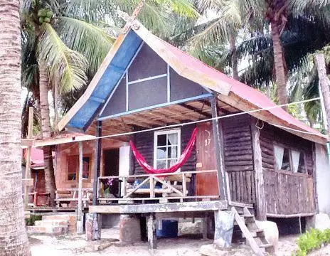 Leela Beach Bungalows 