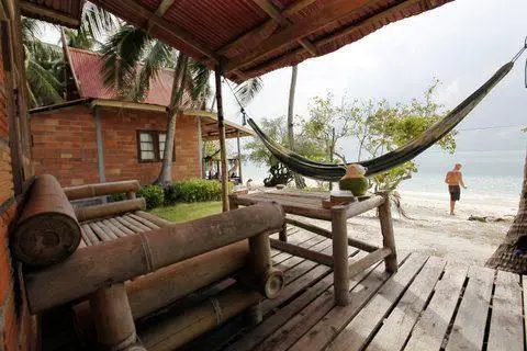 Leela Beach Bungalows 