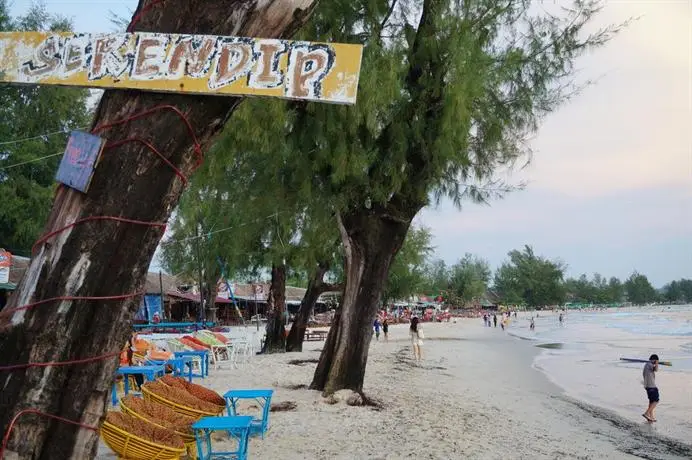 Serendipity Beach Resort 