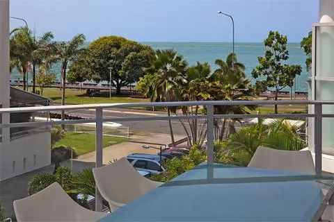 Vision Apartments Cairns 