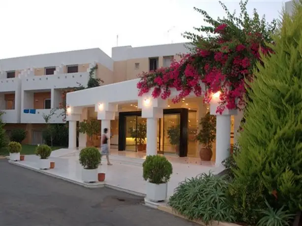 Anissa Beach Hotel 