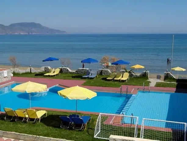 Mari Beach Hotel 