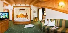 Savoy Dolomites Luxury & Spa Hotel 