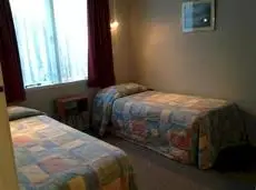 Camberley Court Motel 