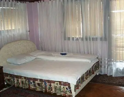 Guest House Velania 