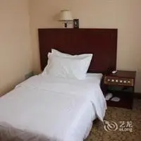 Qufu Ying Hotel 