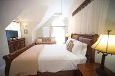 Shangri-La Boutique Bed & Breakfast 