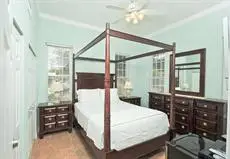 Shangri-La Boutique Bed & Breakfast 