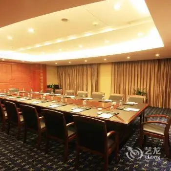 Juntai Hotel Linhai 