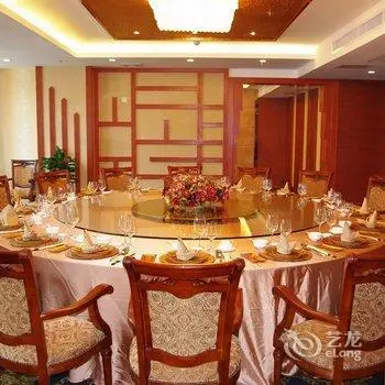 Juntai Hotel Linhai 