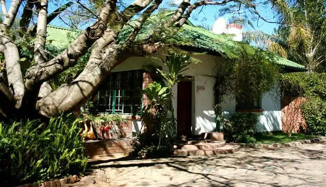 Travellers Guest House 