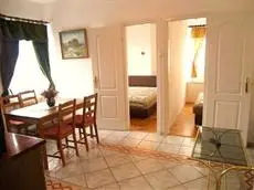 Eden Villa Csaladi Apartmanhaz 