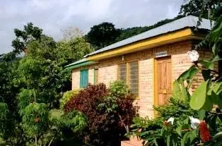 Rainbow Garden Village Guesthouse 