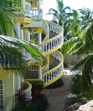 Pelican Reef Villas Resort