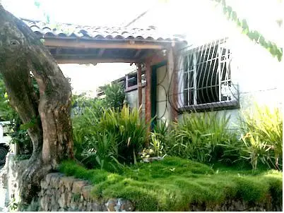 Ximenas Guest House 