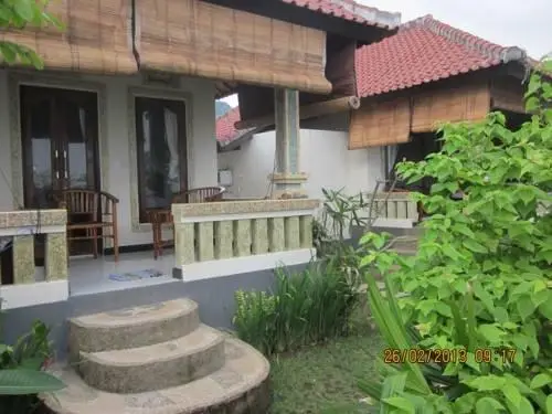 Solaluna Beach Homestay