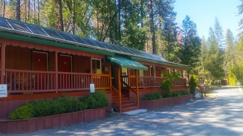 Yosemite Riverside Inn 